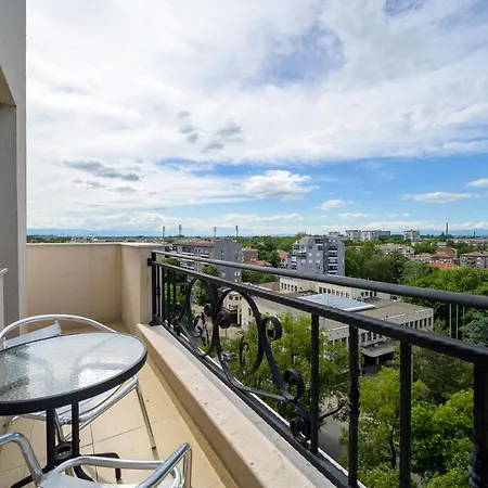 Panoramic Studio 15 Min From All In Bypmm Plovdiv